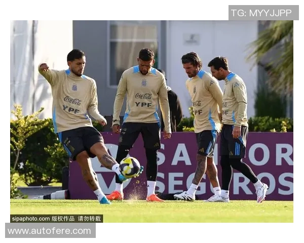 回顾2017年老足球明星经典瞬间重温他们的辉煌岁月与传奇故事